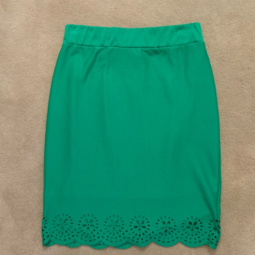 Sunny Leigh Kelly green scalloped pencil skirt